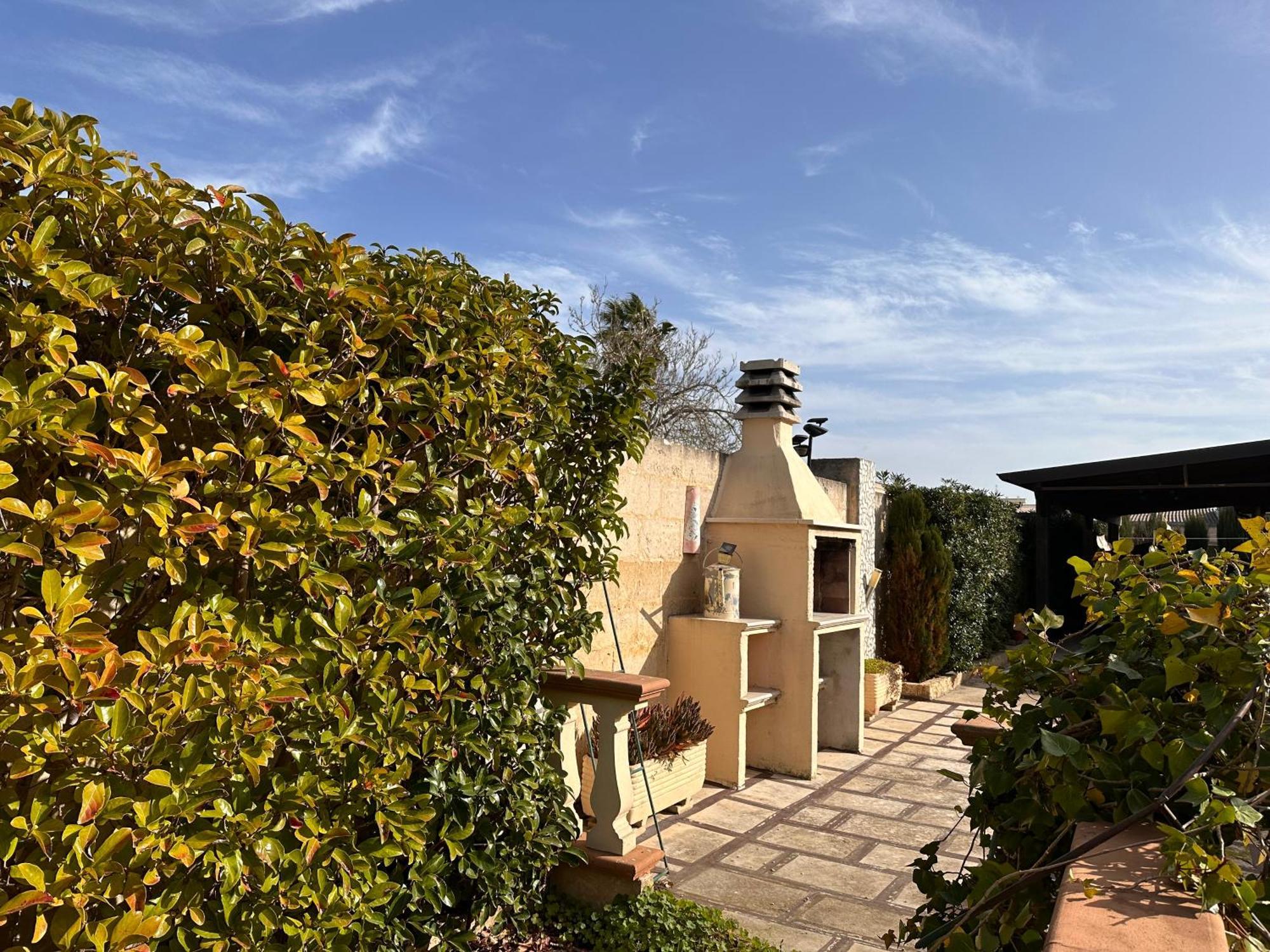 Rosi Villa *